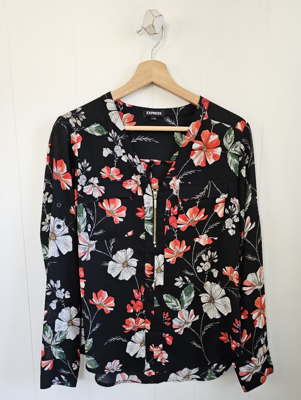EXPRESS Black Floral Zip-Front Blouse